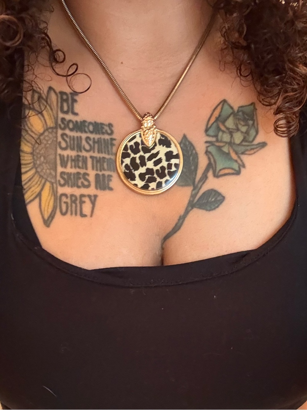 Leopard Print Pendant Necklace - Gold Tone